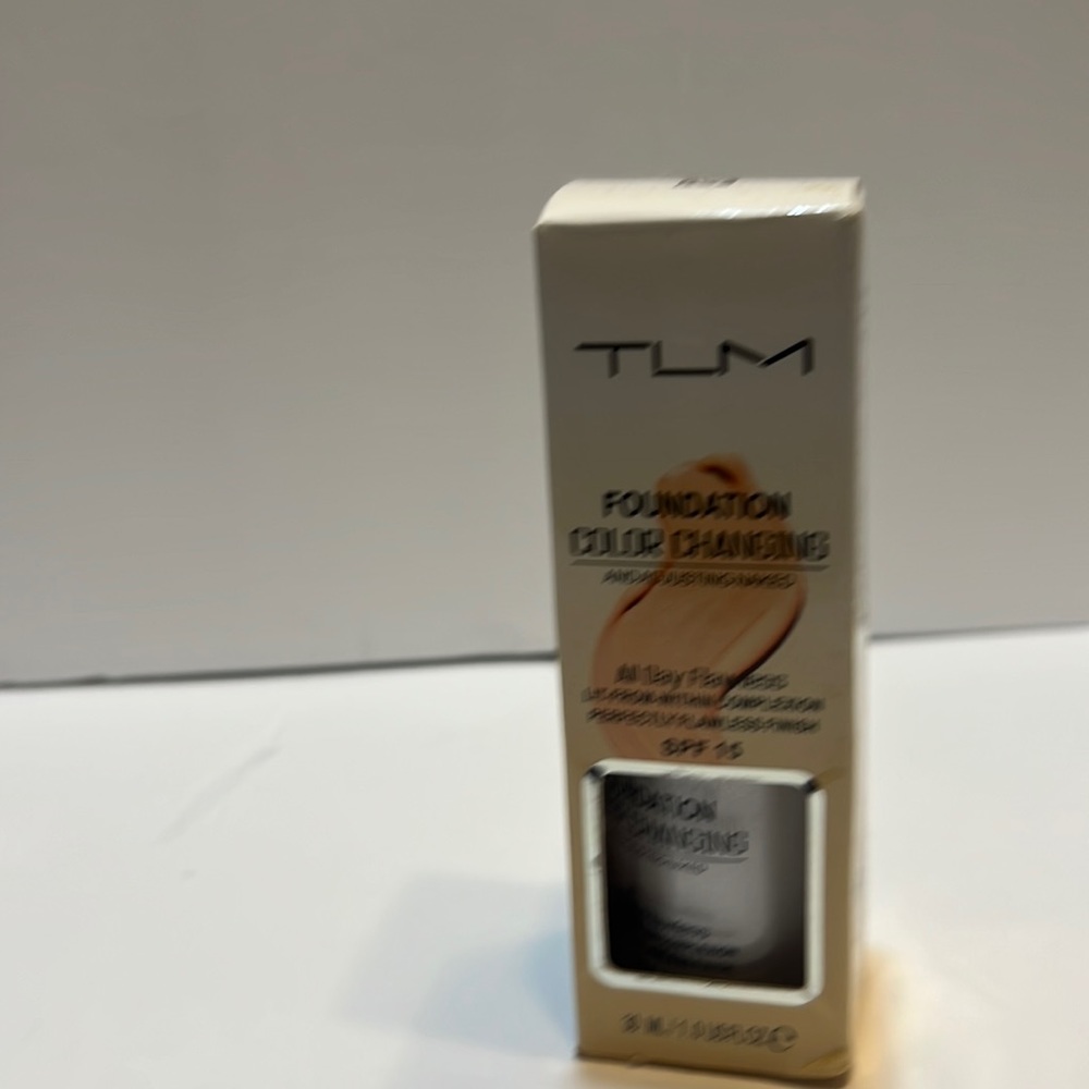 TLM COLOR CHANGING FOUNDATION/NEW